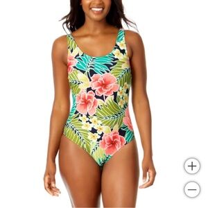 NWT Hurley Ladies' Swimsuit, M